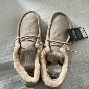 Hey dude Wendy Funk shoe in autumn. New with tags. Never worn. Size 9